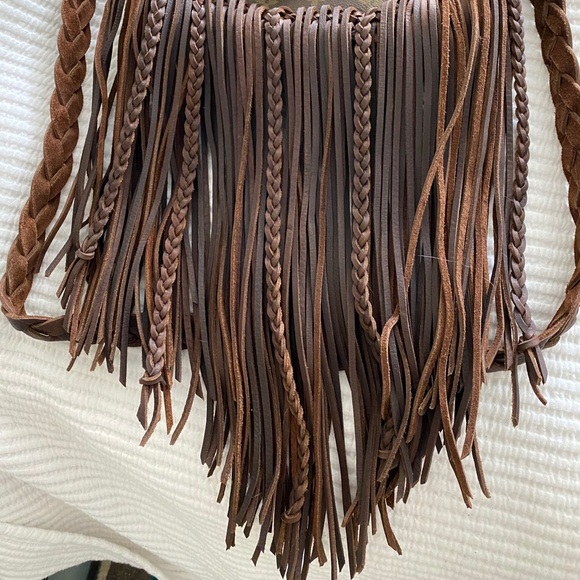 Louis Vuitton Crossbody - Boho Style - Picture 3 of 8